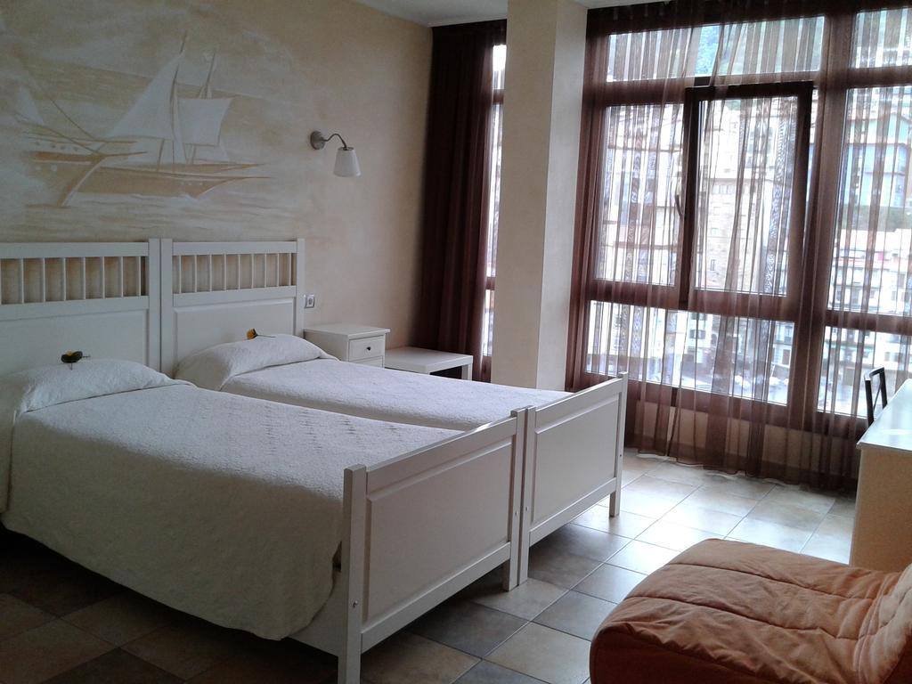 Hotel Zumalabe มูตริกู ภายนอก รูปภาพ